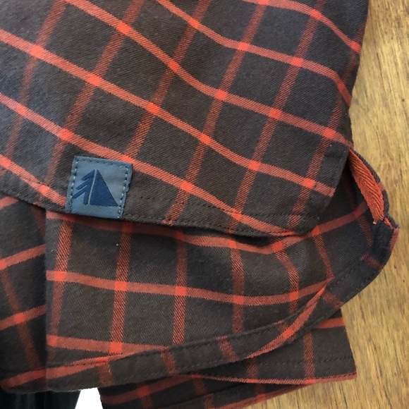 LL BEAN Men's Check Plaid Button Down Shirt Large - Picture 7 of 8